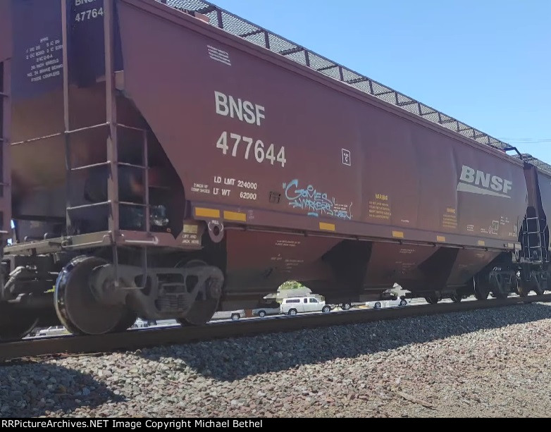 BNSF 477644